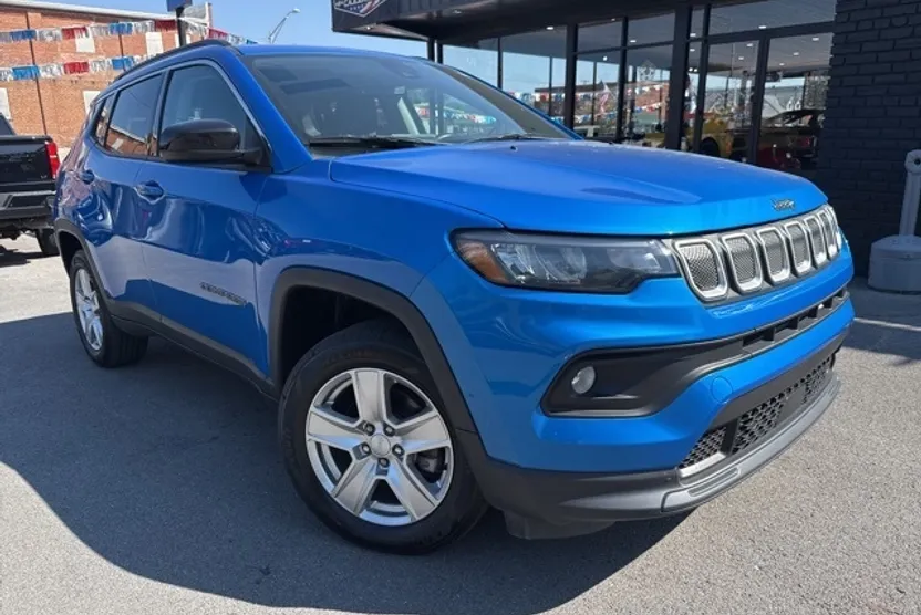 2022 Jeep Compass Latitude photo 1