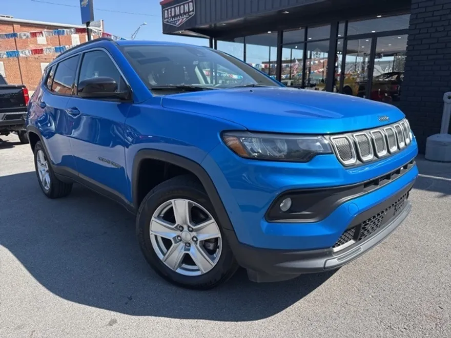 2022 Jeep Compass Latitude photo 1