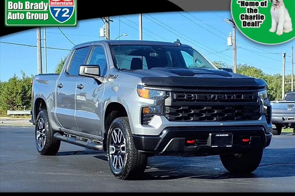 2023 Chevrolet Silverado 1500 Custom Trail Boss photo 1