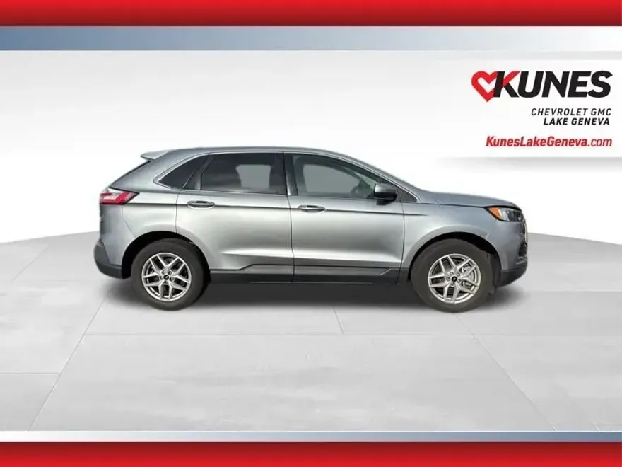 2024 Ford Edge SEL photo 1