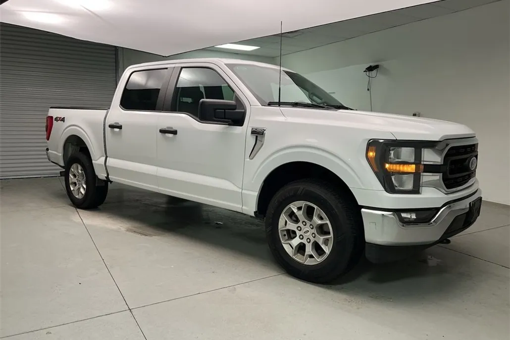 2023 Ford F-150 XL photo 1