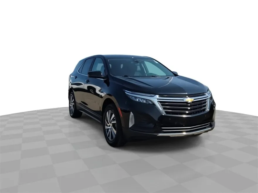 2023 Chevrolet Equinox LT photo 1