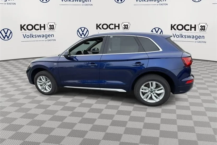2022 Audi Q5 S line Premium photo 1