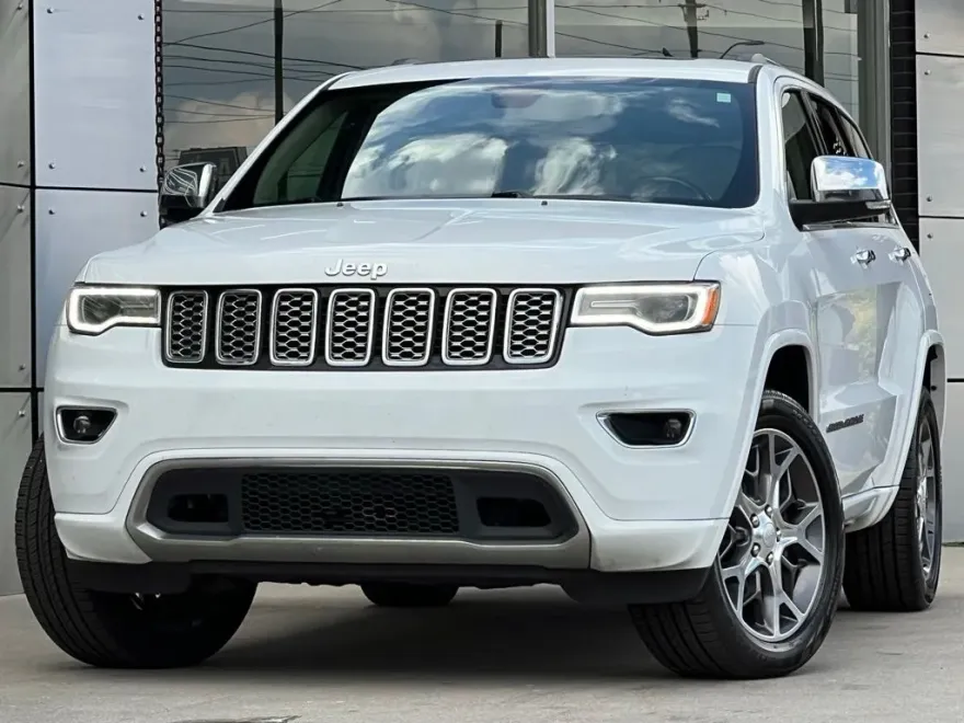2020 Jeep Grand Cherokee Overland photo 1