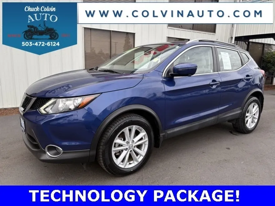 2018 Nissan Rogue Sport SV photo 1