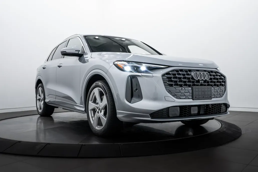 2025 Audi Q5 Premium Prestige photo 1