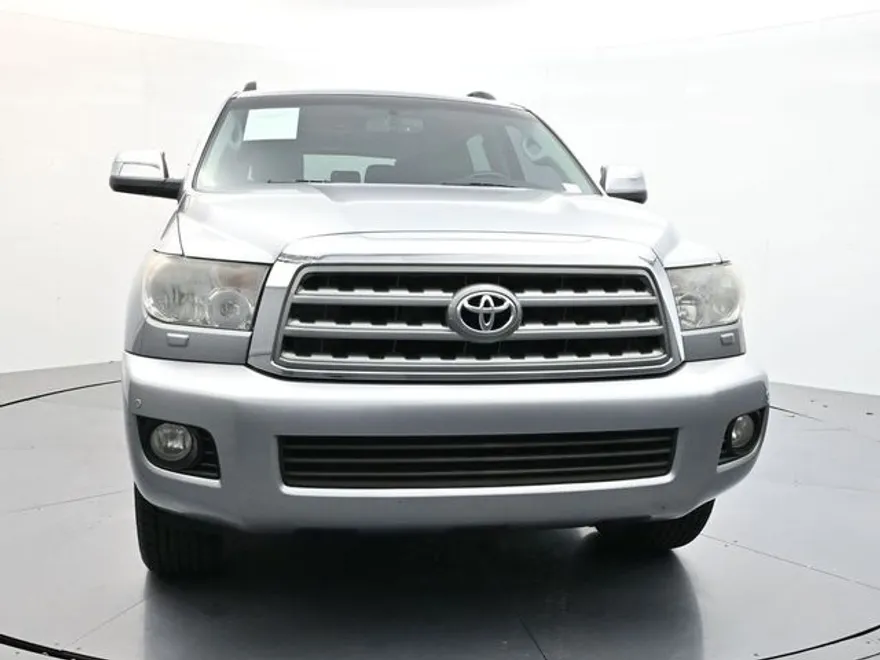 2014 Toyota Sequoia Limited photo 1