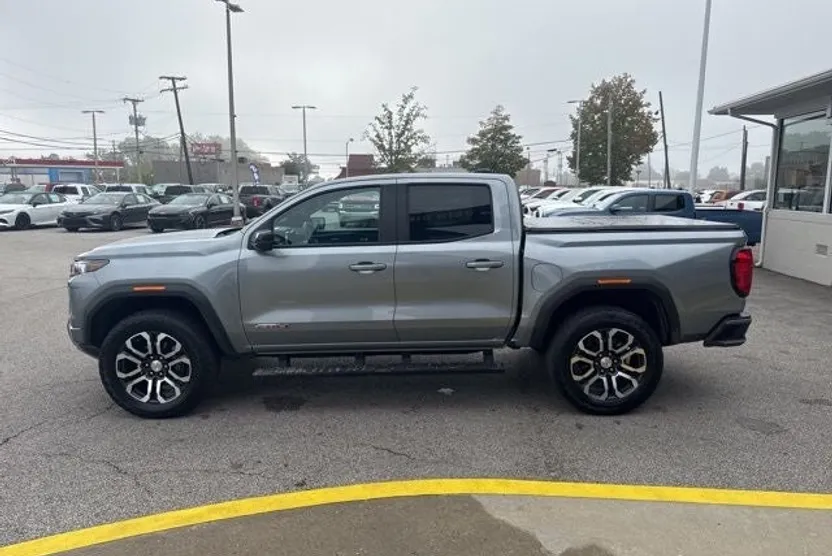 2024 Gmc Canyon AT4 photo 1