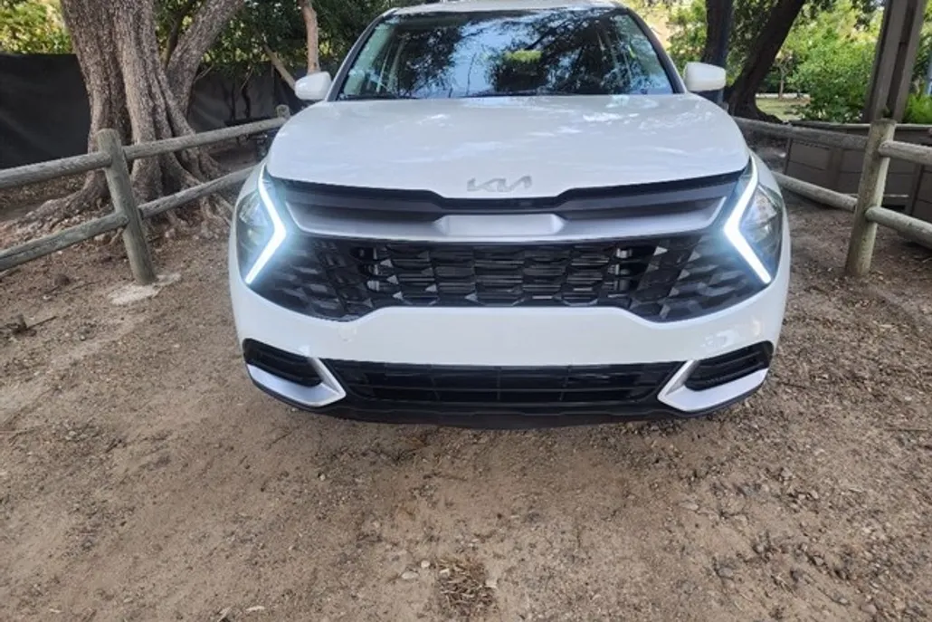 2023 Kia Sportage LX photo 1