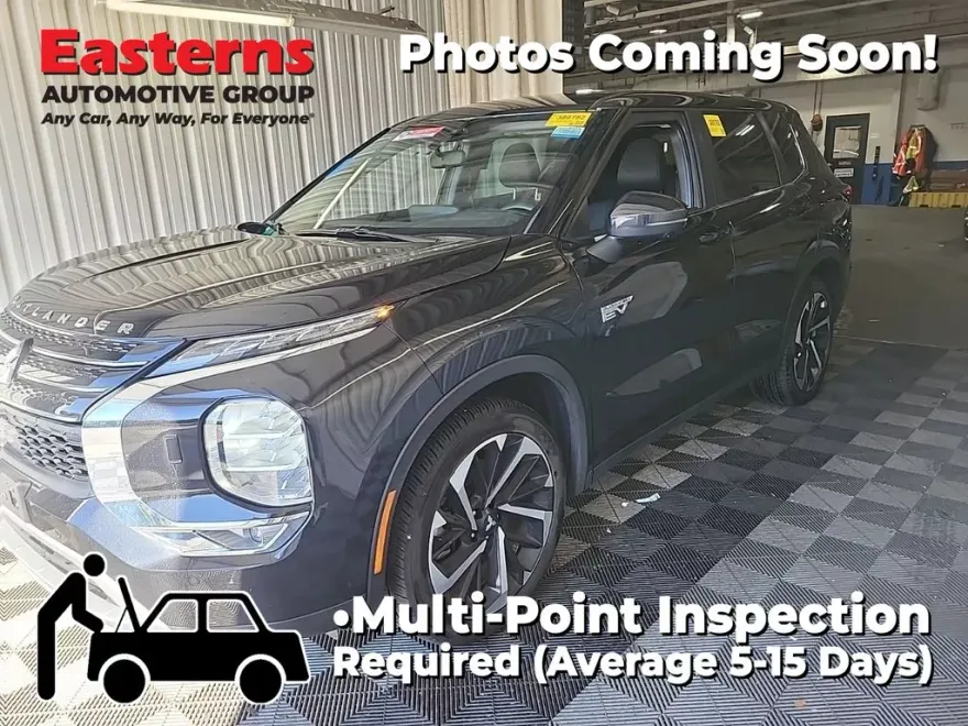 2023 Mitsubishi Outlander PHEV SE photo 1