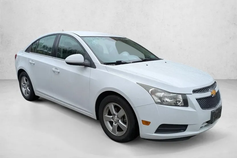 2014 Chevrolet Cruze photo 1