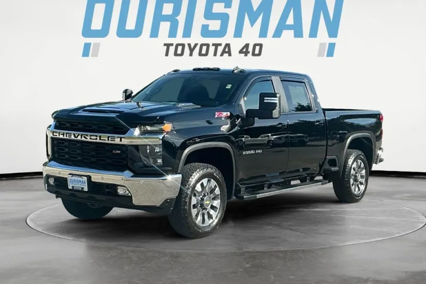 2023 Chevrolet Silverado 2500HD LT photo 1