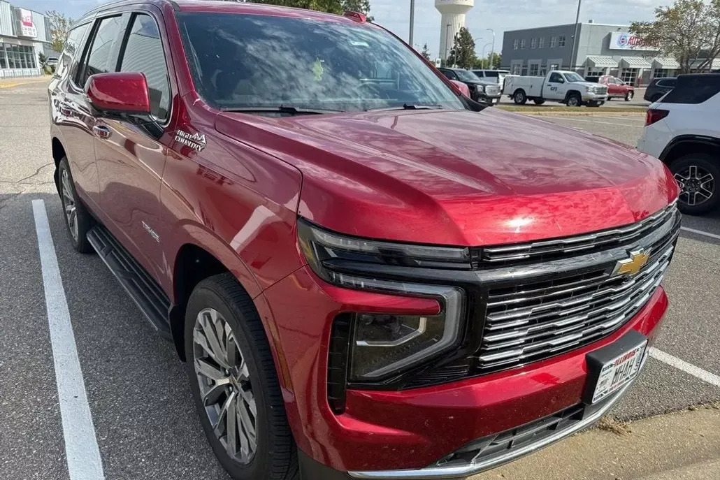2025 Chevrolet Tahoe High Country photo 1