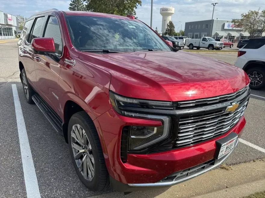 2025 Chevrolet Tahoe High Country photo 1