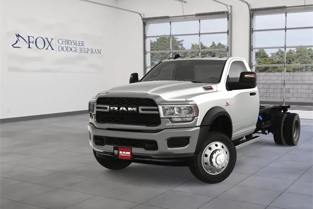 2024 Ram 5500 Tradesman photo 1