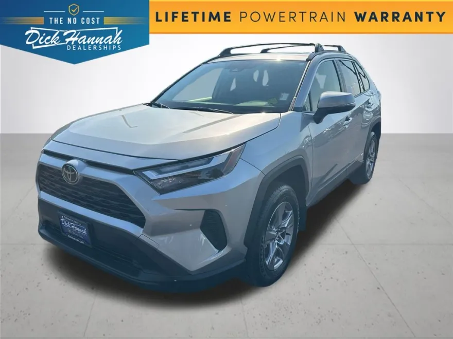 2025 Toyota RAV4 Hybrid XLE photo 1