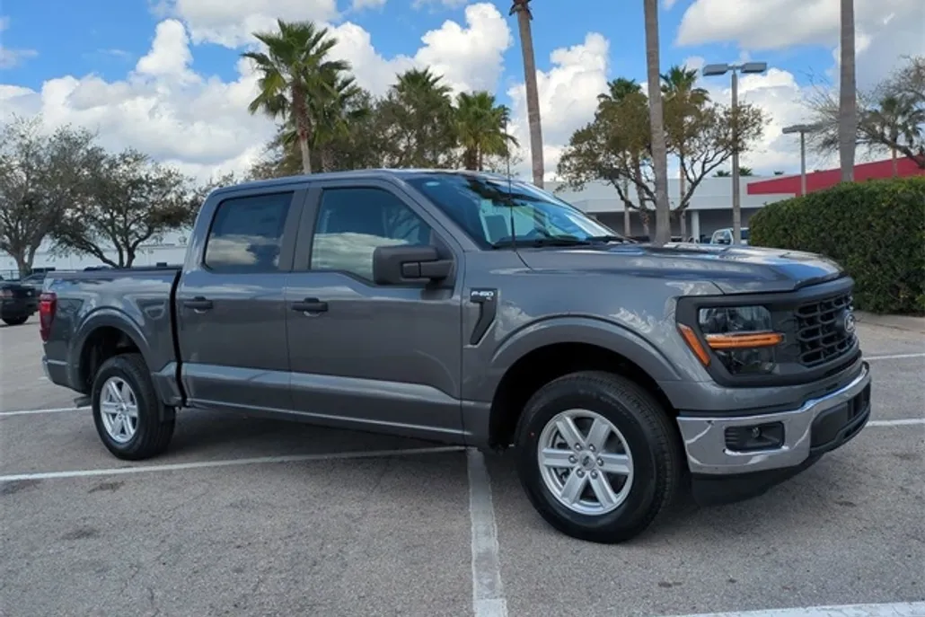 2025 Ford F-150 XL photo 1