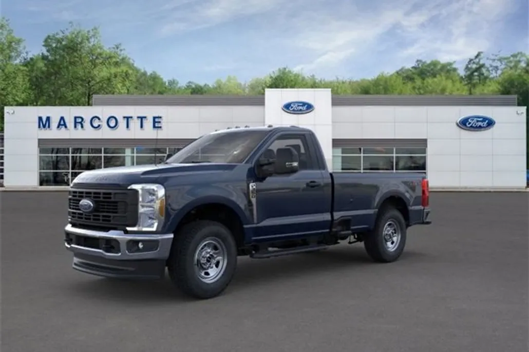 2025 Ford F-350 photo 1