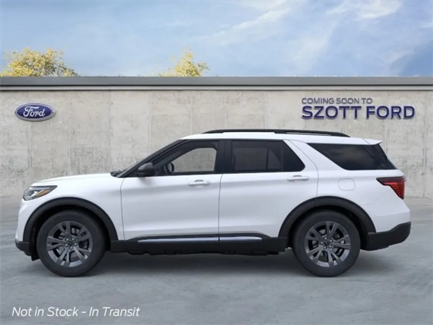 2025 Ford Explorer photo 1