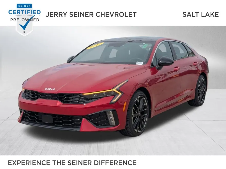2025 Kia K5 GT photo 1