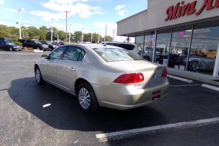 2008 Buick Lucerne CX photo 1
