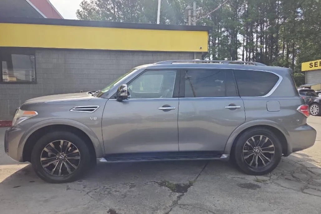 2017 Nissan Armada Platinum photo 1