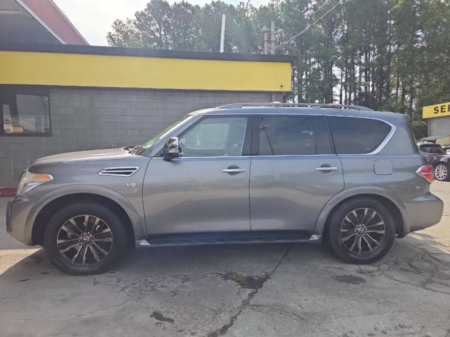2017 Nissan Armada Platinum photo 1