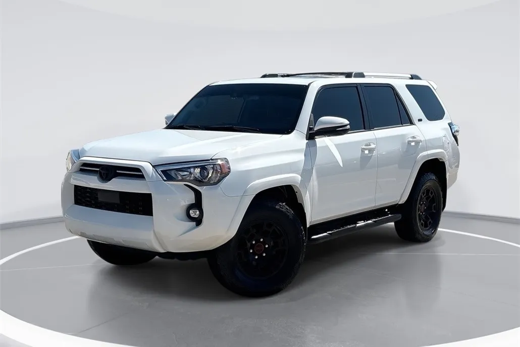 2024 Toyota 4Runner SR5 Premium photo 1
