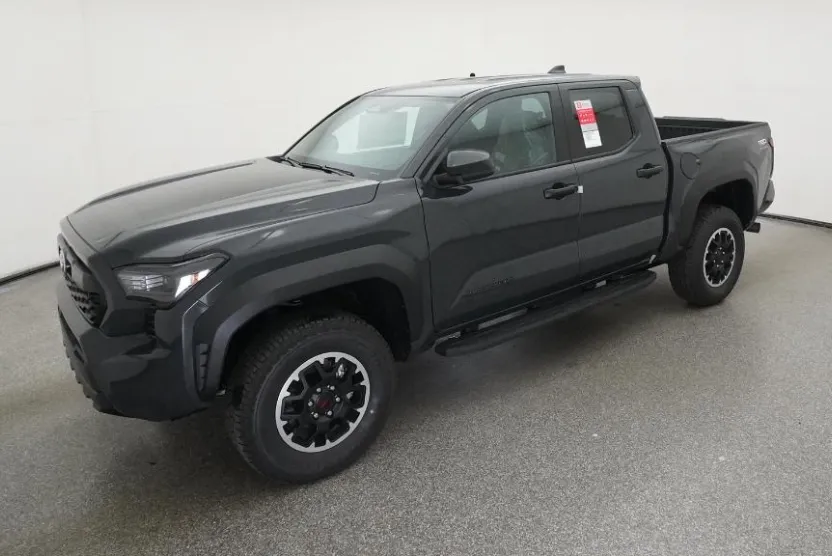 2025 Toyota Tacoma TRD Off-Road Double Cab photo 1