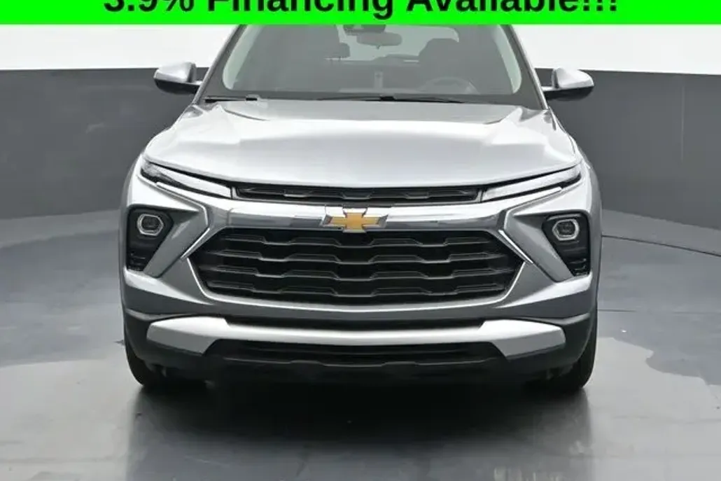 2026 Chevrolet Trailblazer LT photo 1