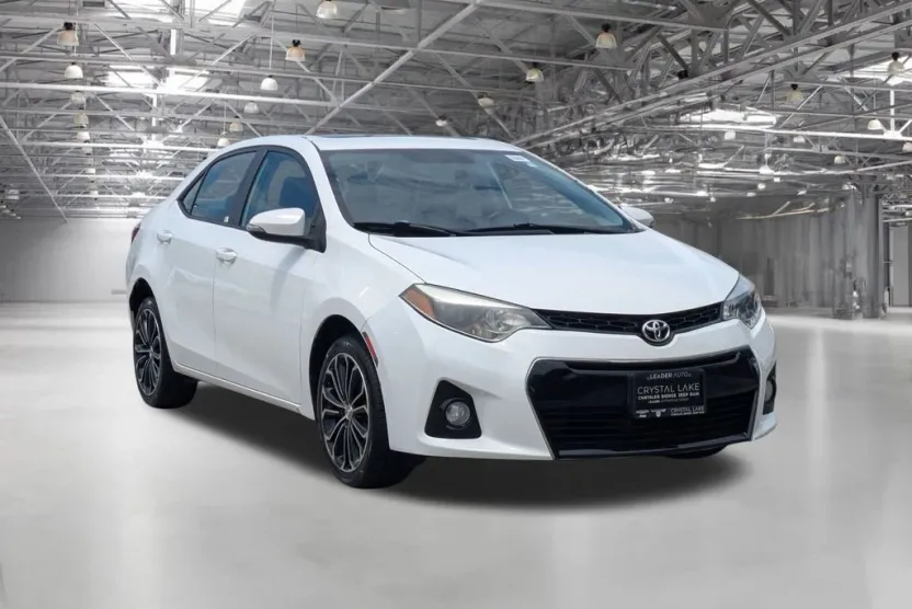 2014 Toyota Corolla Plus photo 1