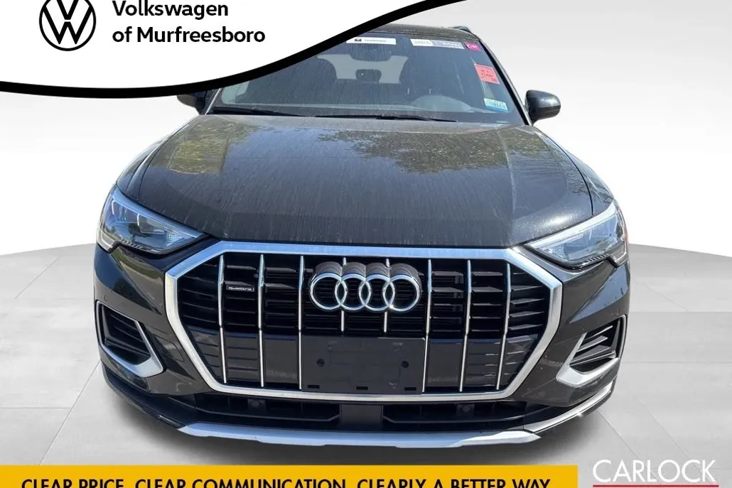 2022 Audi Q3 40 TFSI Premium photo 1