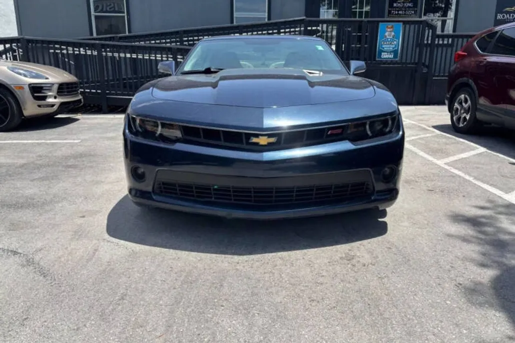 2015 Chevrolet Camaro Coupe 1LT photo 1