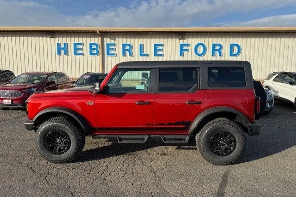 2024 Ford Bronco Wildtrak photo 1