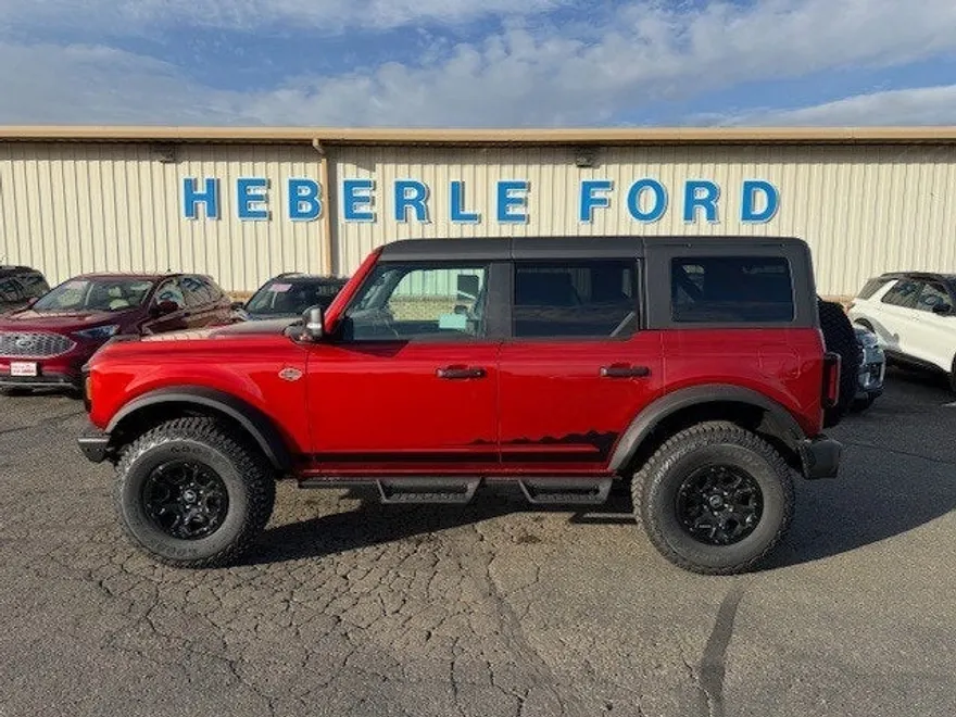 2024 Ford Bronco Wildtrak photo 1
