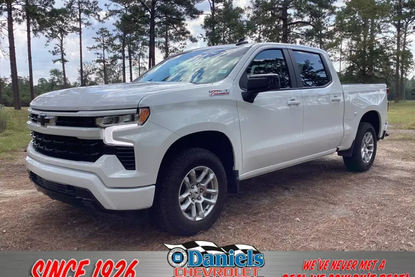 2024 Chevrolet Silverado 1500 RST photo 1
