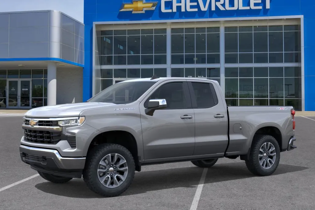 2025 Chevrolet Silverado 1500 LT photo 1