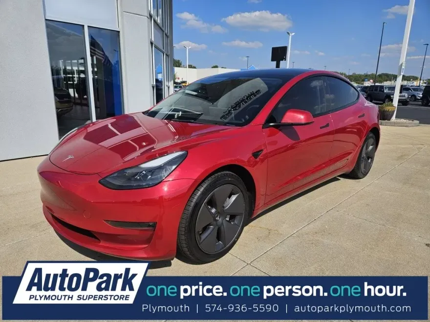 2023 Tesla Model 3 Long Range photo 1