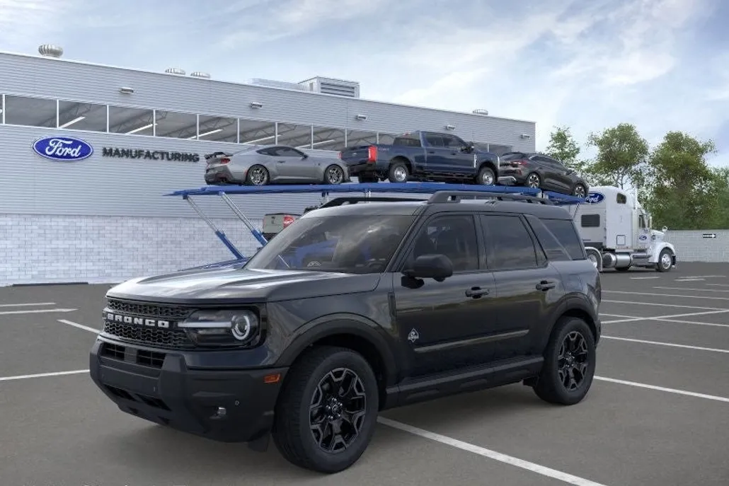 2025 Ford Bronco Sport Outer Banks photo 1