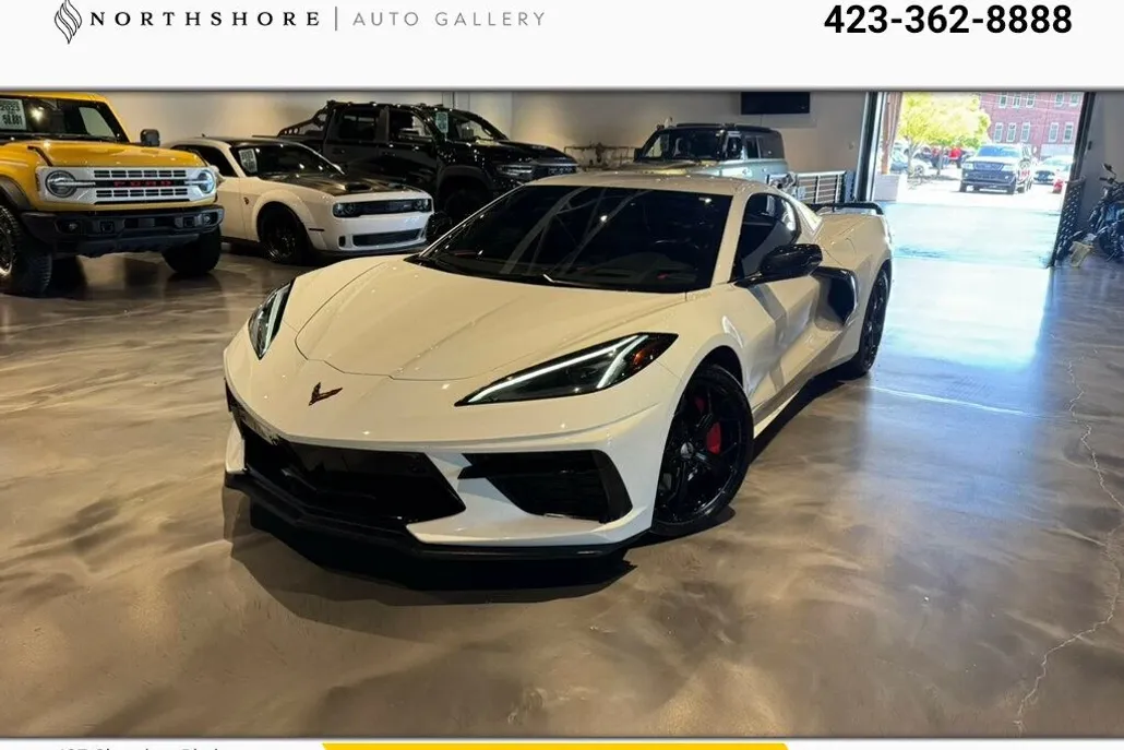 2020 Chevrolet Corvette 2LT photo 1