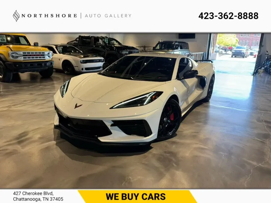 2020 Chevrolet Corvette 2LT photo 1