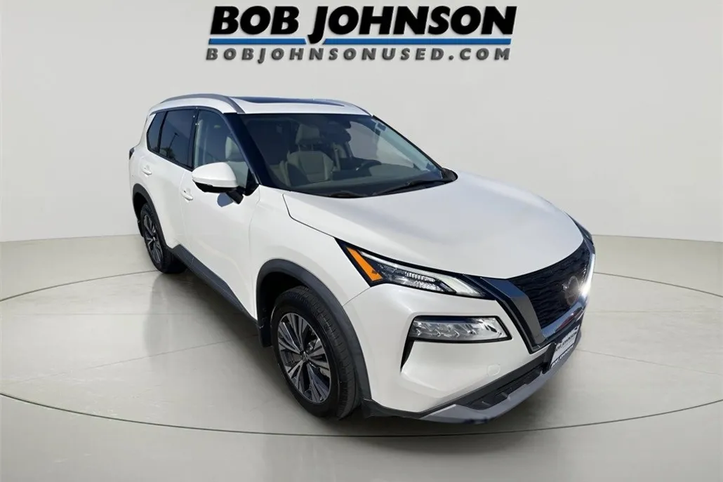 2021 Nissan Rogue SV photo 1