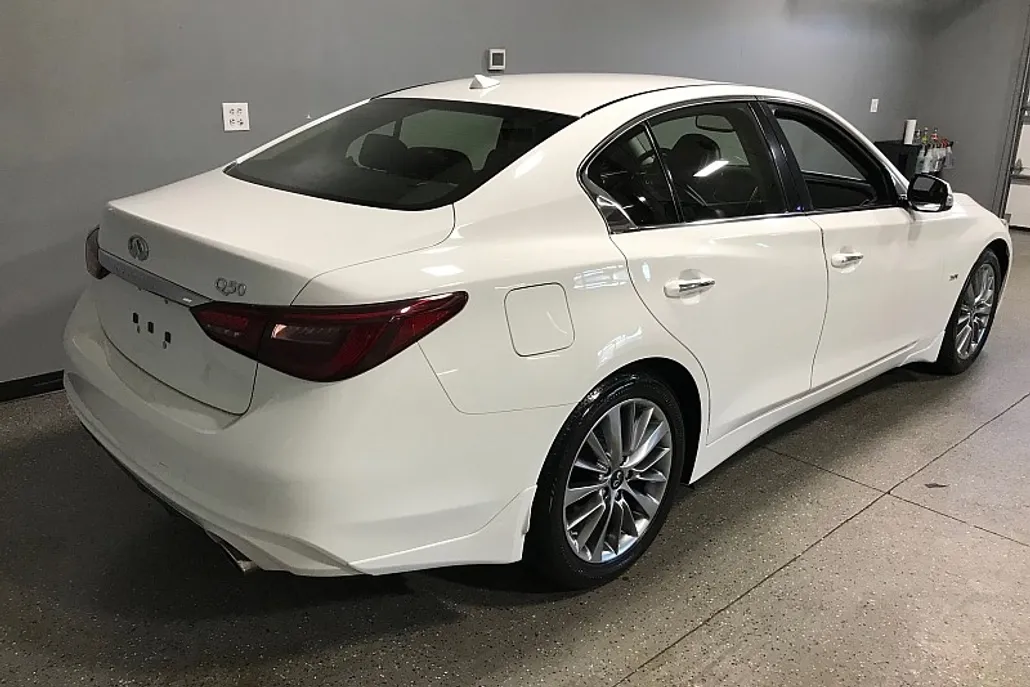 2018 Infiniti Q50 3.0t LUXE photo 1
