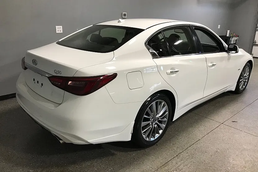 2018 Infiniti Q50 3.0t LUXE photo 1