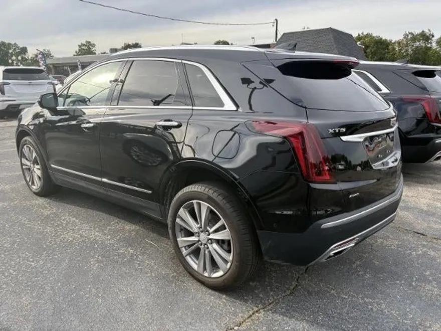 2023 Cadillac XT5 Premium Luxury photo 1