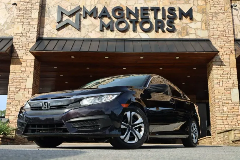 2017 Honda Civic LX photo 1