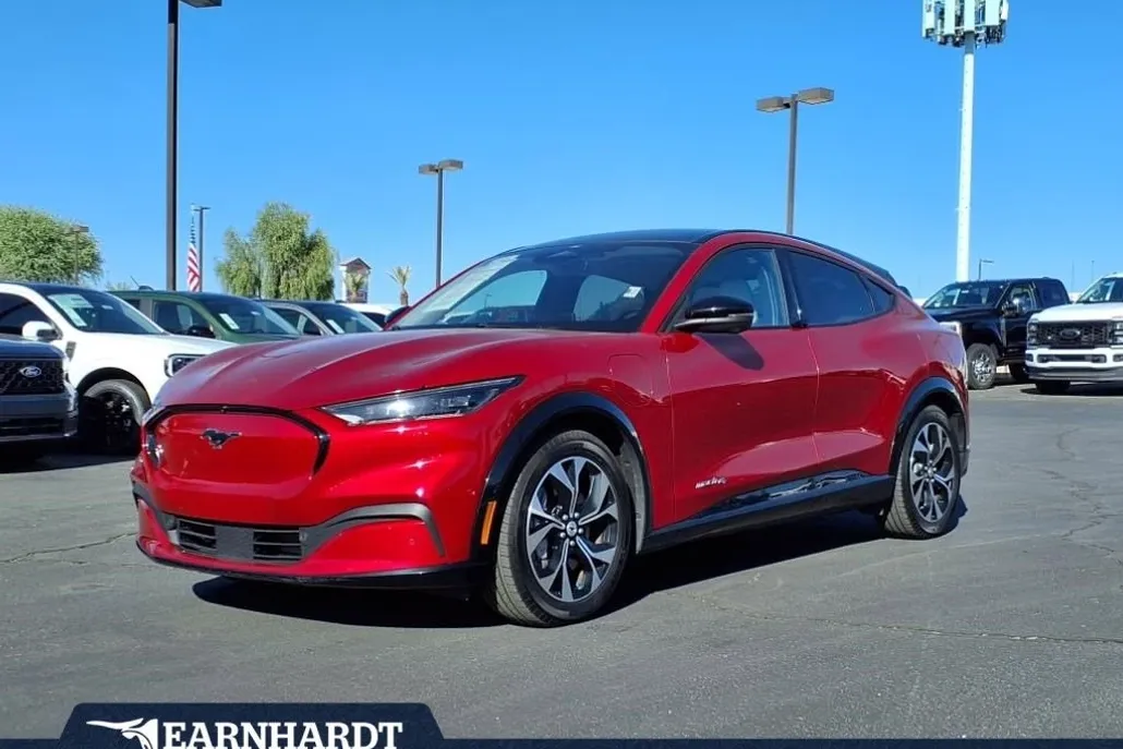 2022 Ford Mustang Mach-E Premium photo 1