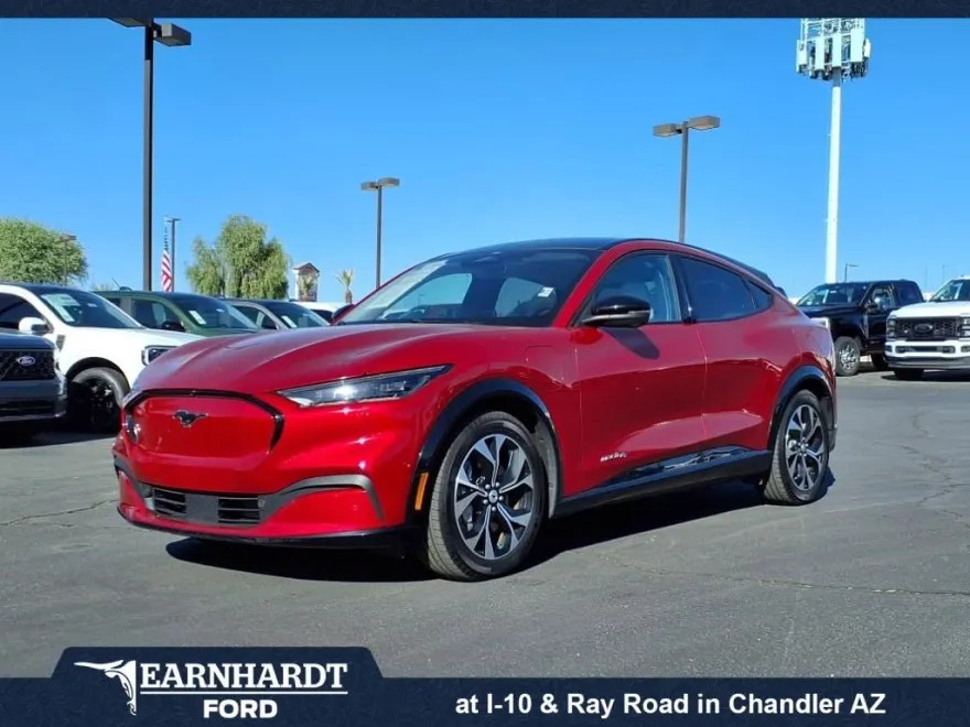 2022 Ford Mustang Mach-E Premium photo 1