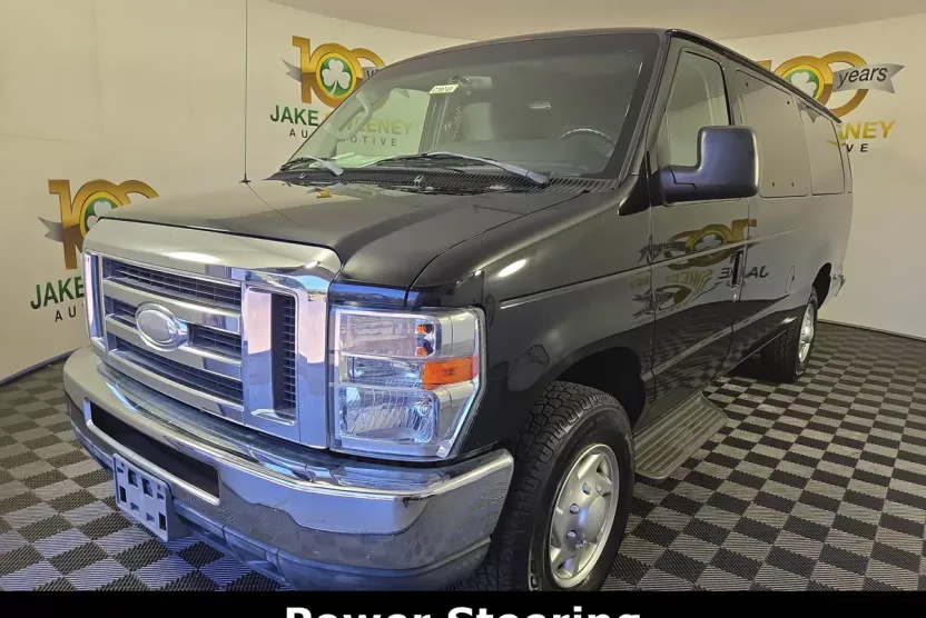 2014 Ford E-350 photo 1
