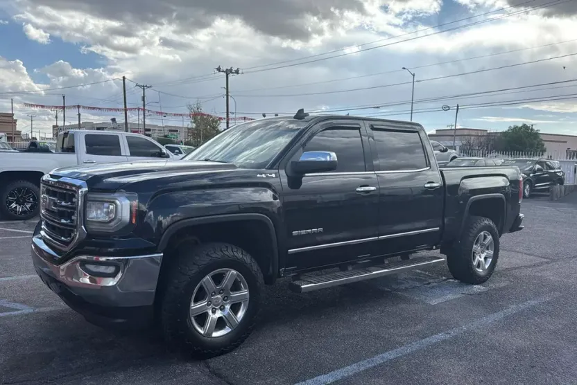 2018 Gmc Sierra 1500 SLT photo 1